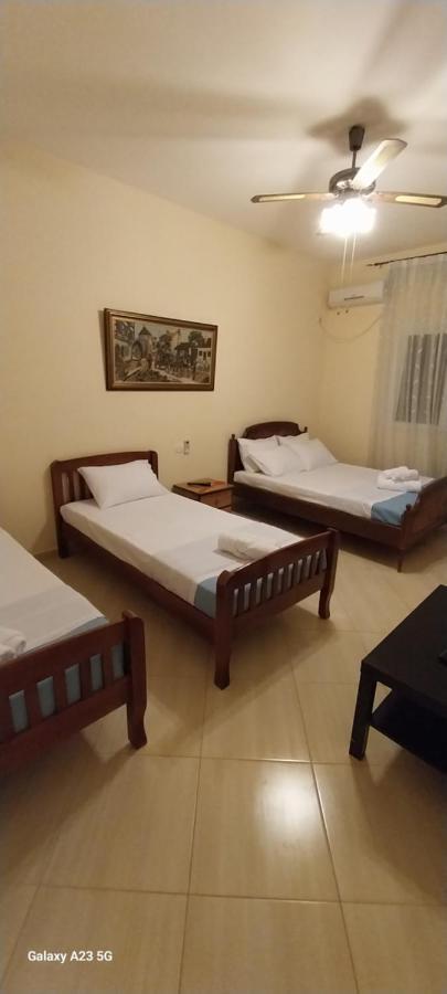 Collaku Apartment's